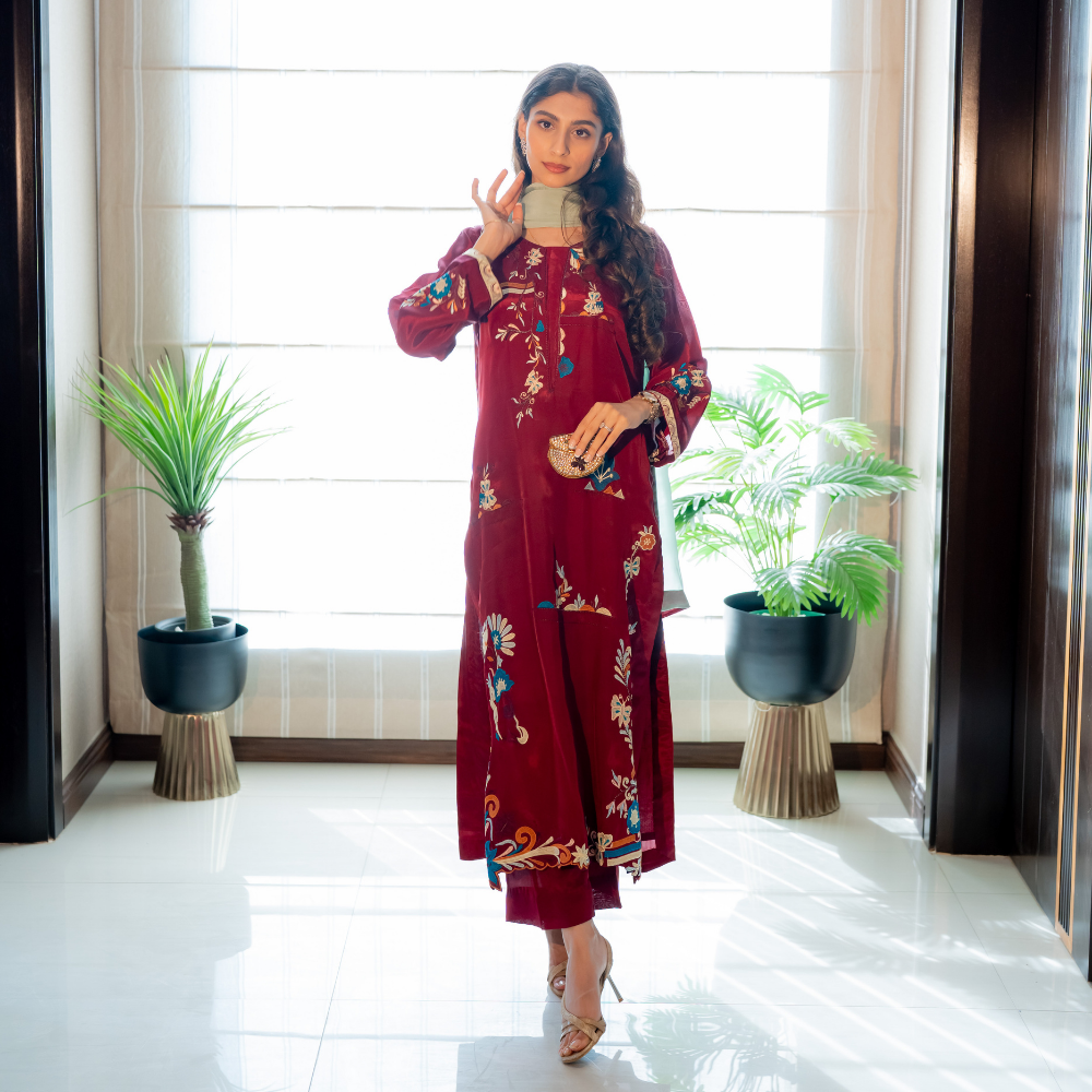 Rouge Royale 2pc Set Pre-Order